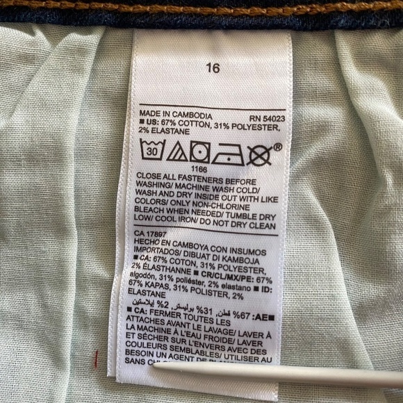 Nwt Old Navy Power Slim Straight Low Rise dark wash jeans size 16 - Picture 6 of 6